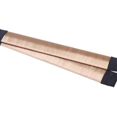 Faixa elástica bege com extremidades pretas