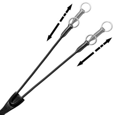 Rédeas pretas com argolas metálicas e movimento ajustável.