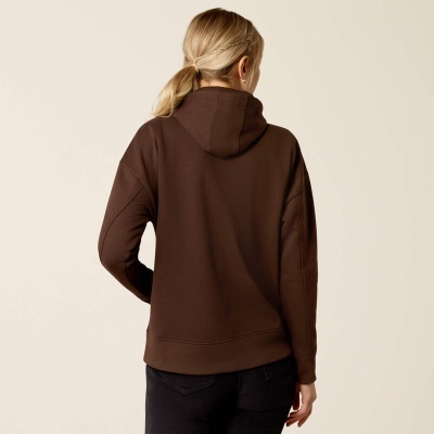 Sweatshirt castanha escura com capuz vista de costas