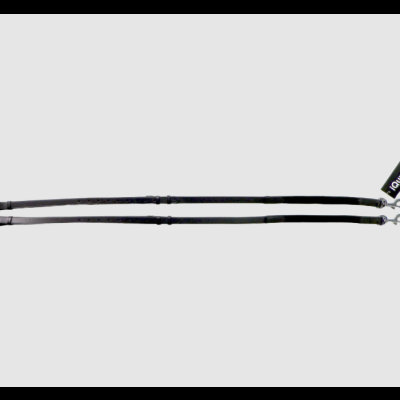 Dois cabos finos pretos com fechos prateados e etiquetas AMOR