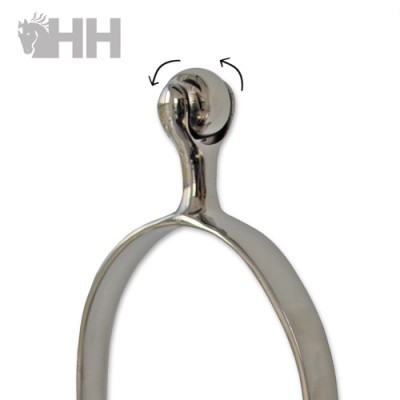 Espora metálica prateada com acabamento brilhante e logótipo HH