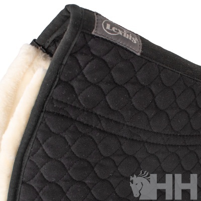 Almofada para sela de cavalo preta acolchoada com interior de pelo branco