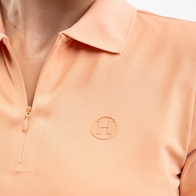 Polo cor pêssego com fecho de correr e logótipo bordado