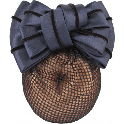Acessório de cabelo com rede preta e laço azul escuro