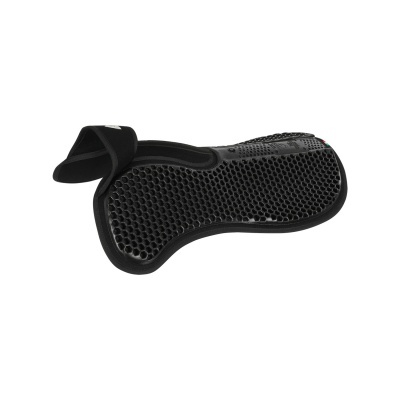 Sela de cavalo preta com textura de malha tipo colmeia e fecho ajustável