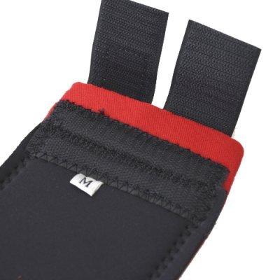 Luvas desportivas preto e vermelho com fechos de velcro e etiqueta M