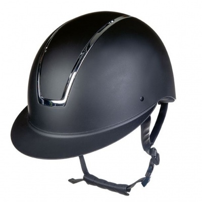 Capacete preto mate com faixa cromada central e alça ajustável