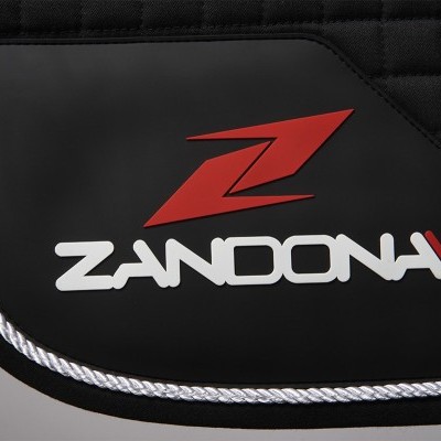 Manta de sela preta acolchoada com logótipo ZANDONA e cordão branco prateado