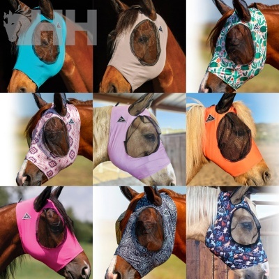 Máscaras para cavalos em várias cores e padrões com área de malha para olhos e etiqueta triangular