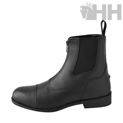 Botim preto em pele com zíper frontal e elástico lateral