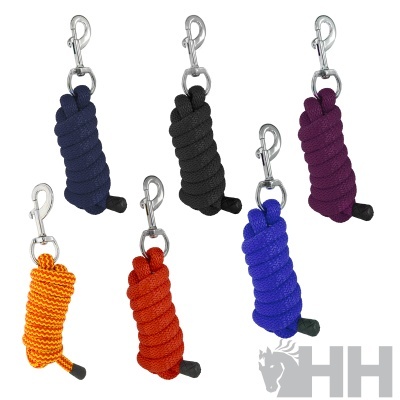 conjuntos de cabos de corda coloridos com mosquetões de metal para uso equestre