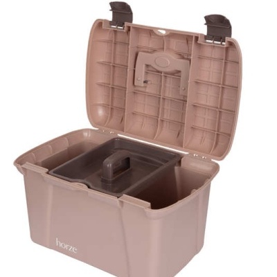 Caixa organizadora de plástico castanho claro com tampa aberta e compartimento interno móvel