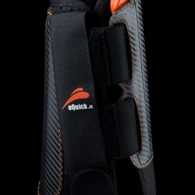 Proteção desportiva preta com velcro e logótipo eqUick Jr