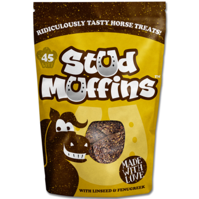 Embalagem de petiscos para cavalos Stud Muffins amarela com desenho de cavalo e janela transparente