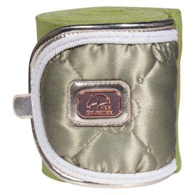 Venda elástica verde com almofada prateada acolchoada e etiqueta decorativa com cavalo