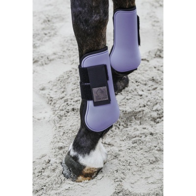 Perneiras lilás para proteção de cavalo com fecho velcro preto