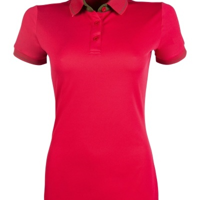 Polo feminino rosa com gola dupla verde e rosa, três botões à frente, tecido liso