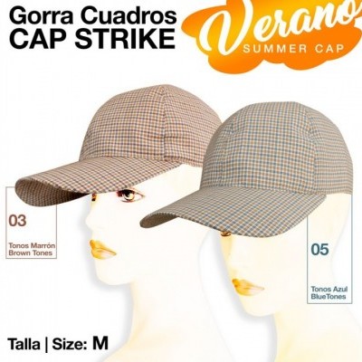 Dois bonés de padrão aos quadrados em tons marrons e azuis, com texto descritivo em espanhol e inglês