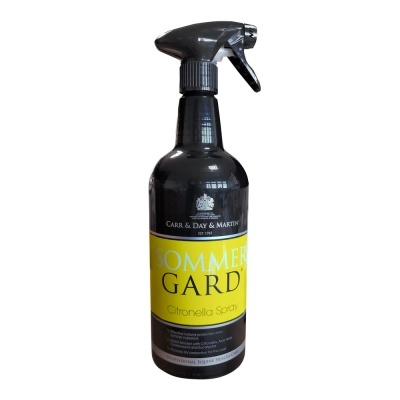 Frasco de spray preto com etiqueta amarela e preta SOMMER GARD Citronella Spray