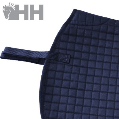 Equipamento têxtil acolchoado azul escuro com padrão quadriculado e alça