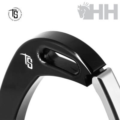 Estribo equestre metálico preto e prata com logótipo TS branco