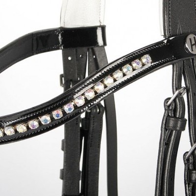 Cabresto preto com cristais e fivelas metálicas