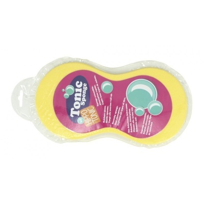 Esponja amarela com embalagem plástica e etiqueta roxa com bolhas e texto