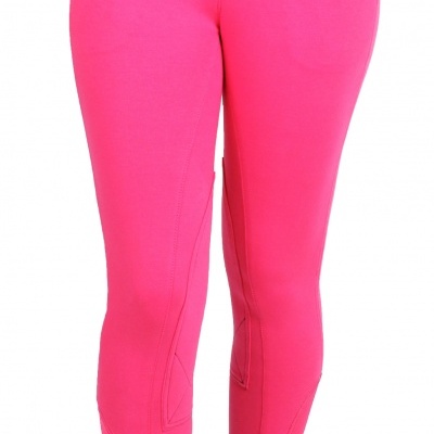 Calças femininas justas cor-de-rosa com bolsos e botão metálico