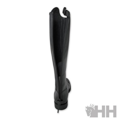 Bota alta preta vista de trás com fecho de correr e sola preta