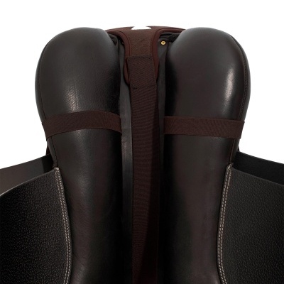 Equipamento de proteção preta para desporto de combate com tiras elásticas