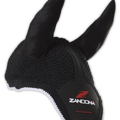 touca preta para cavalo com orelhas e etiqueta ZANDONA