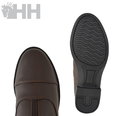 Botas castanhas de pele com fecho de correr e sola preta antiderrapante