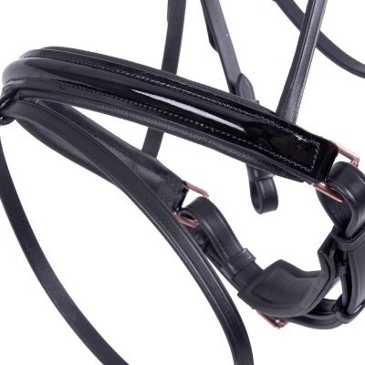 Bridão preto em couro liso e envernizado com argolas de metal bronze