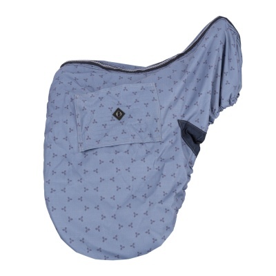 Capa protetora azul com bolsos e padrão escuro