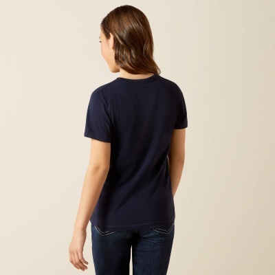 Camiseta azul escura de manga curta vista de costas