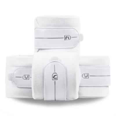 Bandagens equestres brancas com fechos metálicos