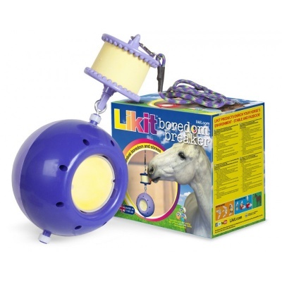 Brinquedo para cavalos Likit Bone Donut Breaker em plástico roxo e amarelo com corda colorida.