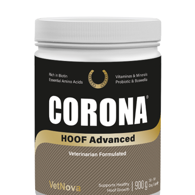 Frasco do suplemento CORONA HOOF Advanced da VetNova com rótulo preto, dourado e cinza