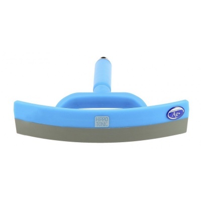 Rodo de limpeza azul com suporte de borracha cinzenta e etiqueta 'HIPPO TONIC'.