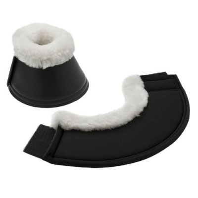 Conjunto de campanas e protetores em preto com interior branco felpudo