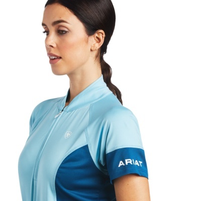 T-shirt desportiva azul feminina com fecho de correr e logo ARIAT