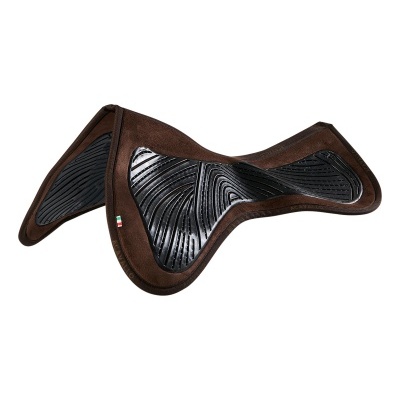 Suporte para sela de cavalo castanho com aplicações pretas antiderrapantes