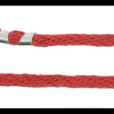 Trela vermelha para animais com mosquetão metálico e ponta em plástico preto