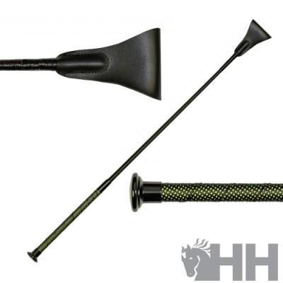 Chicote de equitação com pega preta e verde com padrão de pontos, cabo preto fino e ponta alargada