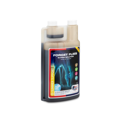 Frasco plástico com solução FORGET FLIES para alimentação animal