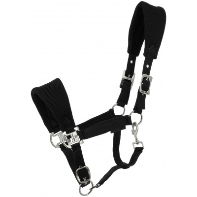 Cabresto preto para cavalo com fivelas metálicas prateadas e proteções acolchoadas