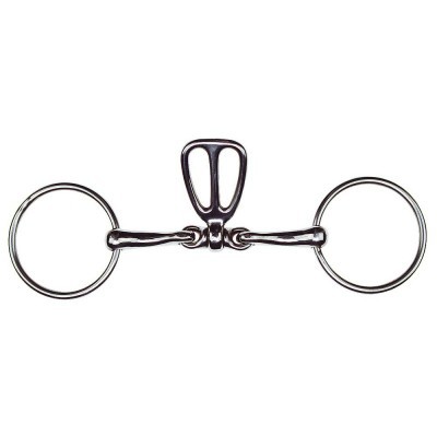 Freio de cavalo de metal prateado com argolas e peça central