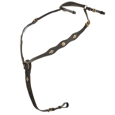 Caveção de couro preto com detalhes metálicos dourados e fivelas