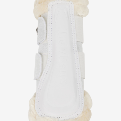 Protector branco para cavalo com acabamento em pelo sintético creme e tiras de velcro