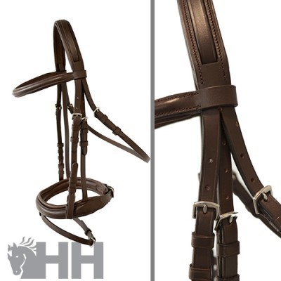 Cabeçada de cavalo castanha com fivelas metálicas prateadas e logo HH